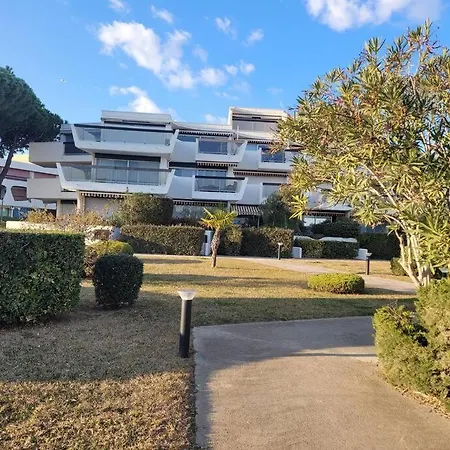 Apartmán Spacieux Rez De Jardin Vue Sur Port De Plaisance Le Grau-du-Roi