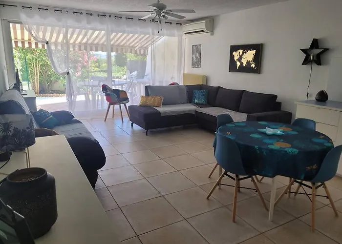 Апартаменты Spacieux Rez De Jardin Vue Sur Port De Plaisance